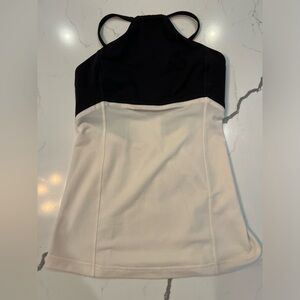 Lululemon tank size 4 like new